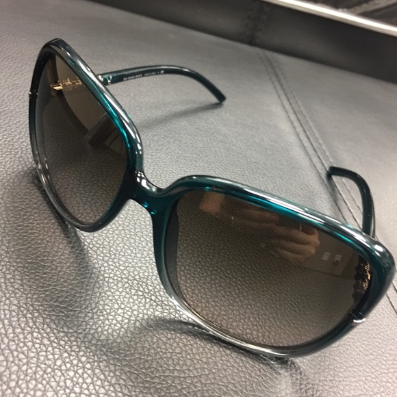 blue burberry sunglasses